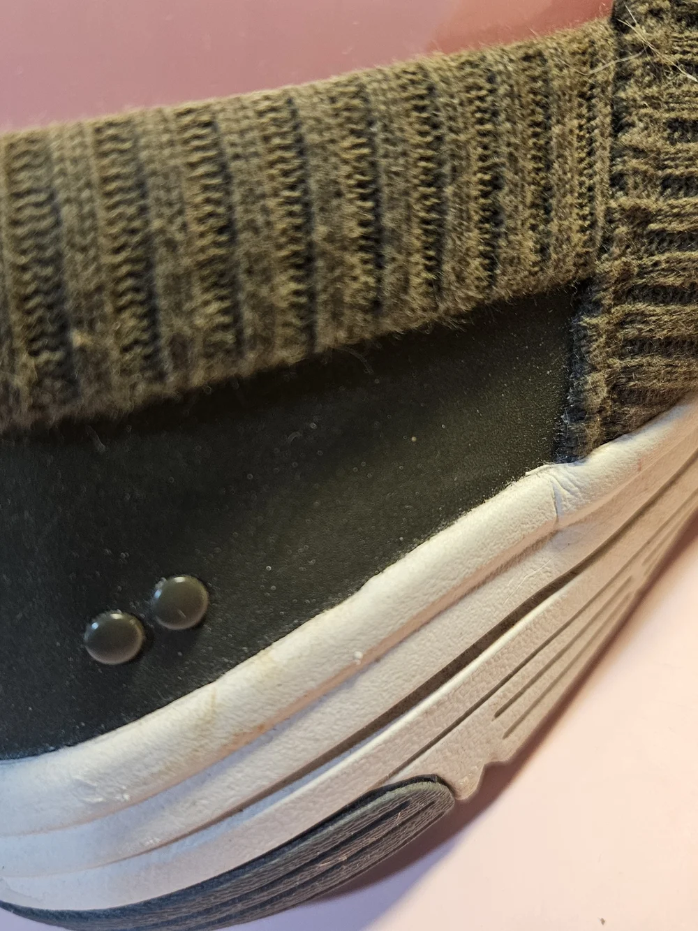 Ryka Quilted Olive Green Slip-On Sneakers with Beige Pull Tab. Bin10 Size 8